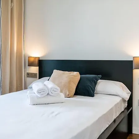 Moderno apartamento con Piscina y Parking-2